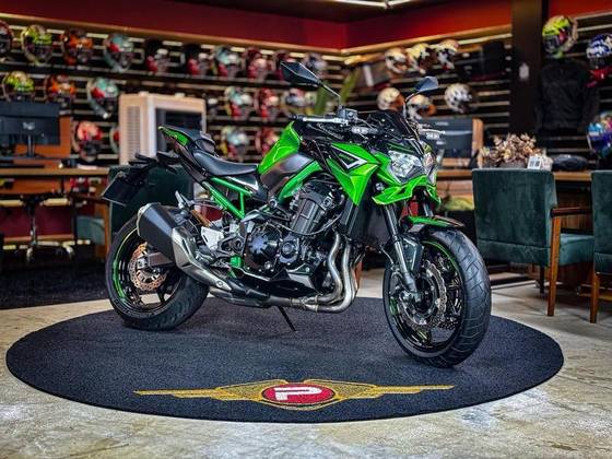 KAWASAKI Z900 